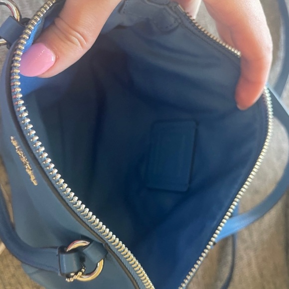 NWOT!! Coach blue bag - Picture 4 of 4